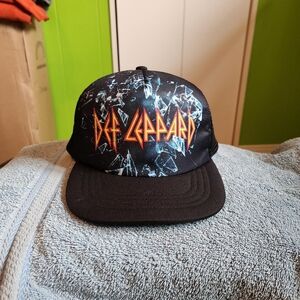 Def Leppard hat